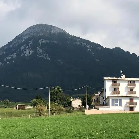 Oda ve Kahvaltı Lessinia *