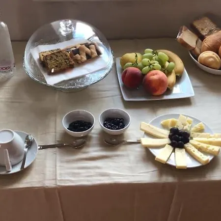 Lessinia Oda ve Kahvaltı *